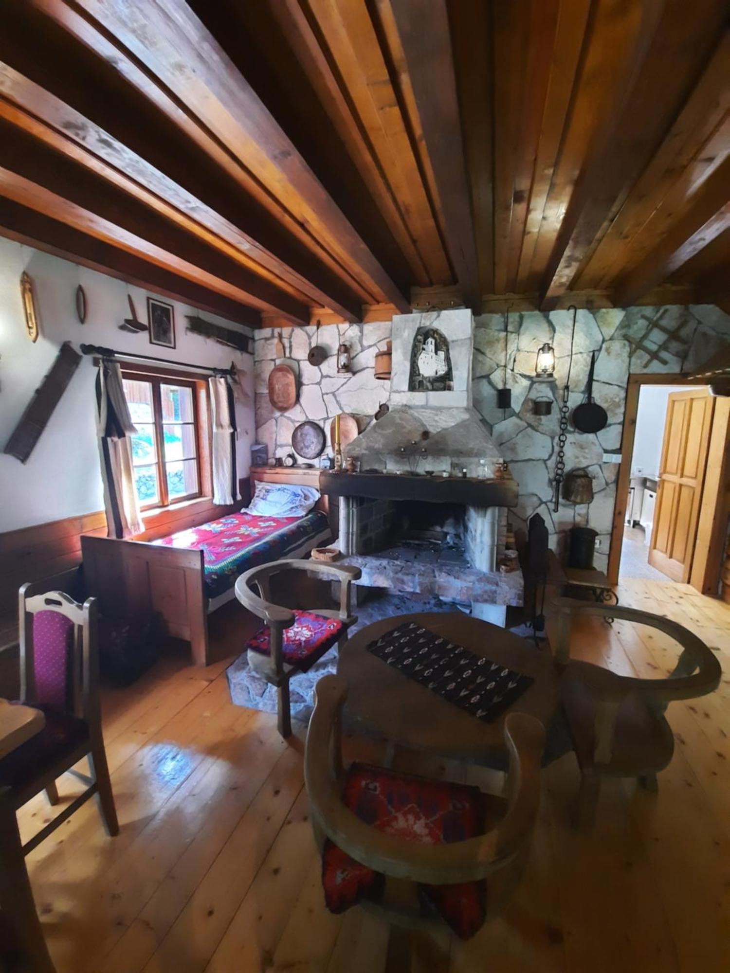 Etno Selo Zminica Hotel Žabljak Стая снимка