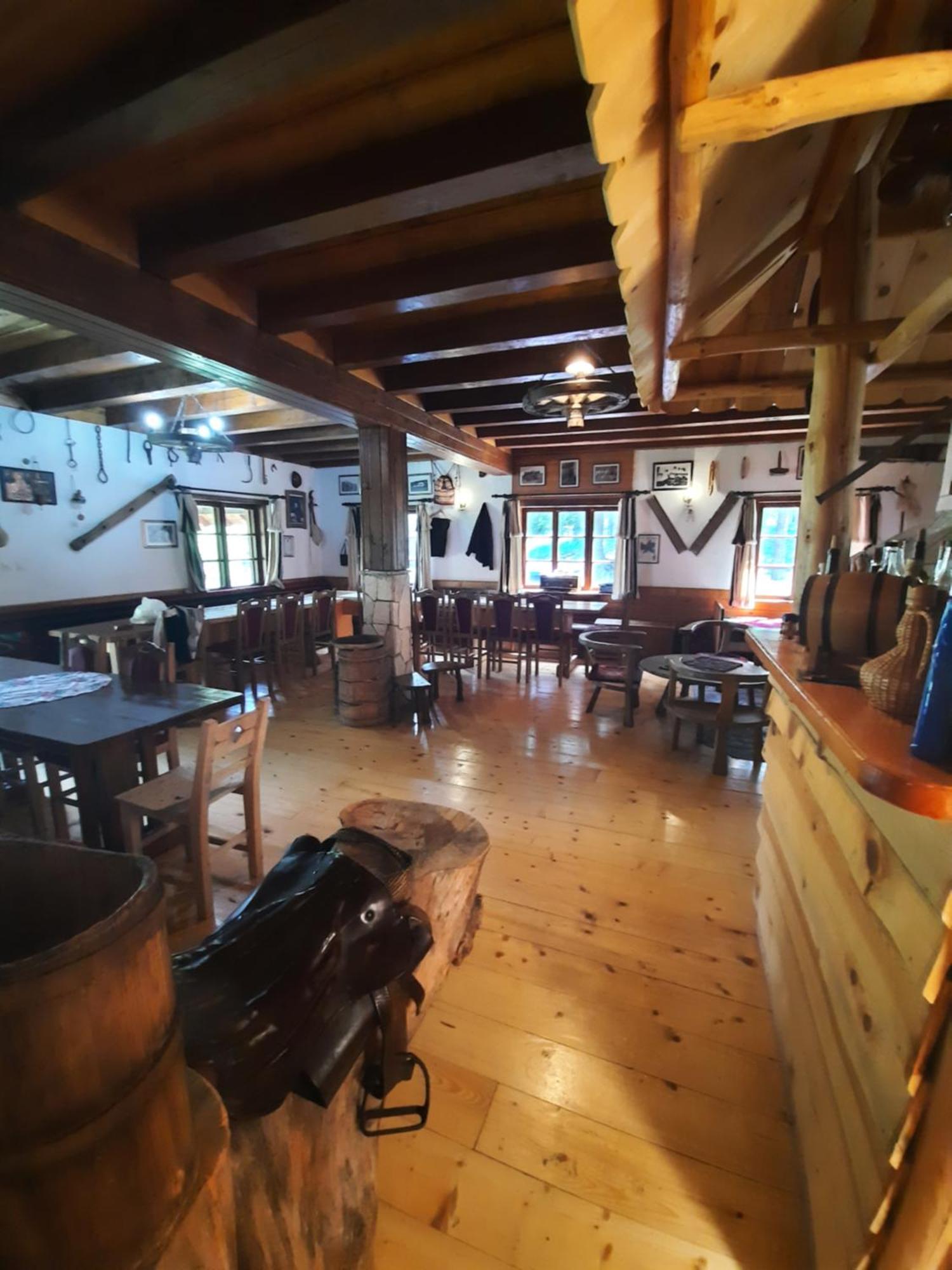 Etno Selo Zminica Hotel Žabljak Стая снимка